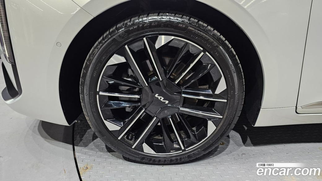 Kia K8 2.5 Gasoline 2WD, 2025