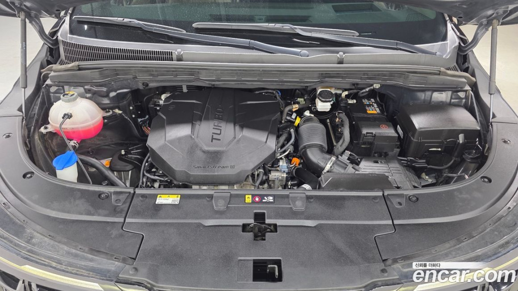Kia Carnival 7-Seater Gravity, 2024