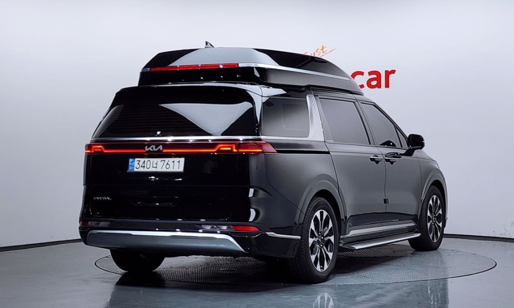 Kia Carnival 7-Seater Hi-Limousine, 2023