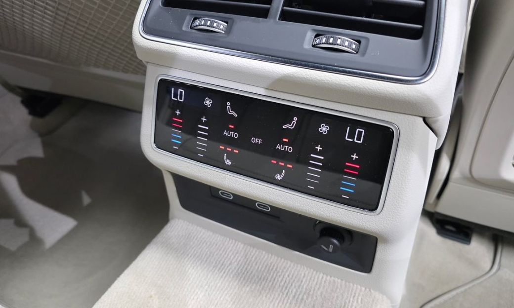 Audi A6 45 TFSI Premium, 2025