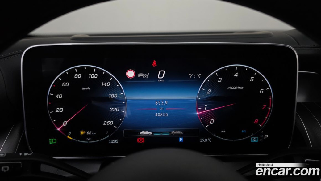 Mercedes-Benz GLC-Class GLC300 4MATIC AMG Line, 2024