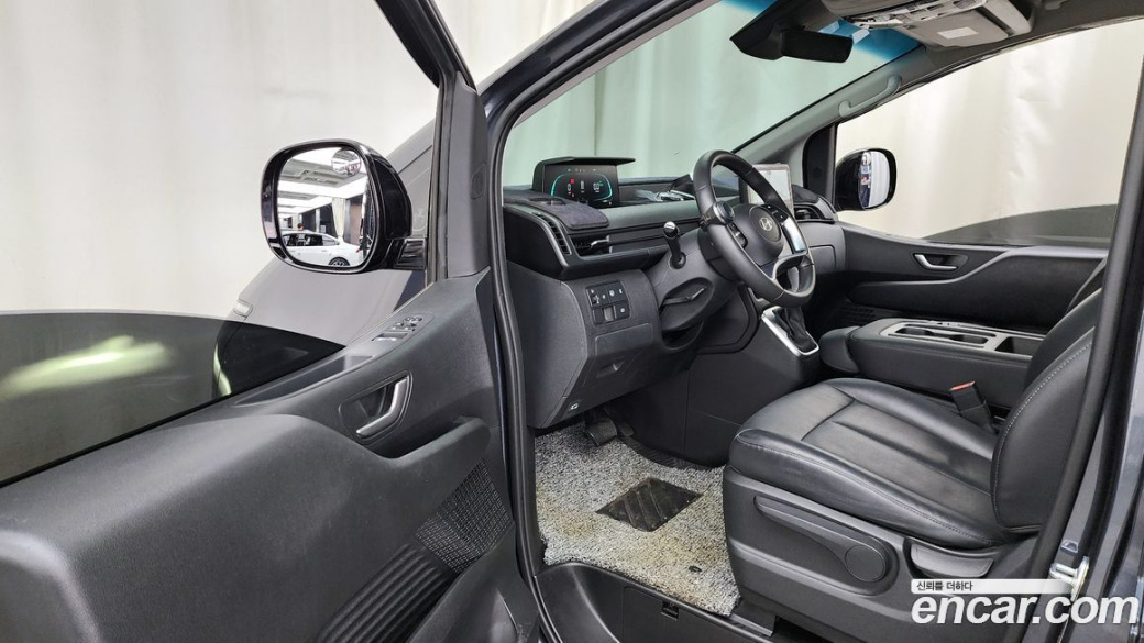 Hyundai Staria Cargo 3-Seater, 2025