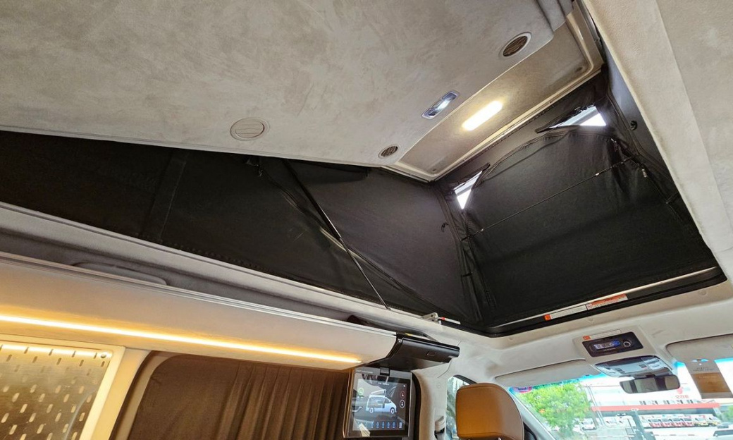 Hyundai Staria 2WD Camping Car, 2024