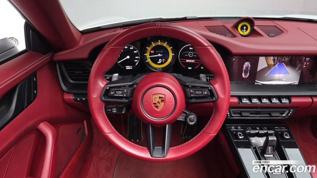 Porsche 911 Carrera 4 GTS Cabriolet, 2022