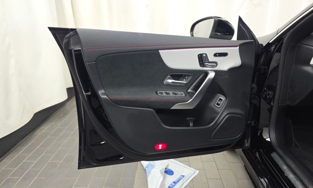Mercedes-Benz CLA-Class CLA250 4MATIC, 2024
