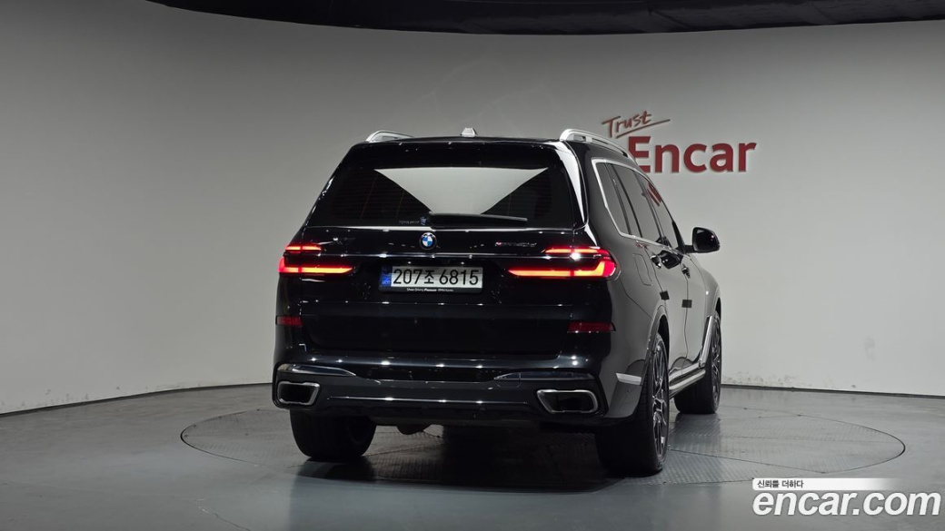 BMW X7 xDrive 40d M Sport 6STR, 2025