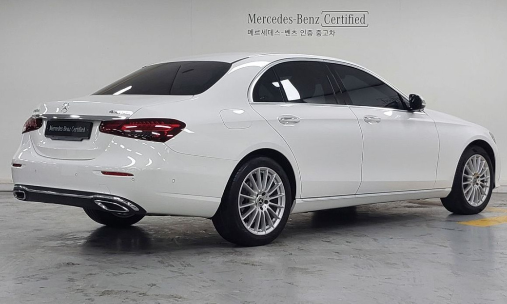 Mercedes-Benz E-Class E220d 4MATIC Exclusive, 2022