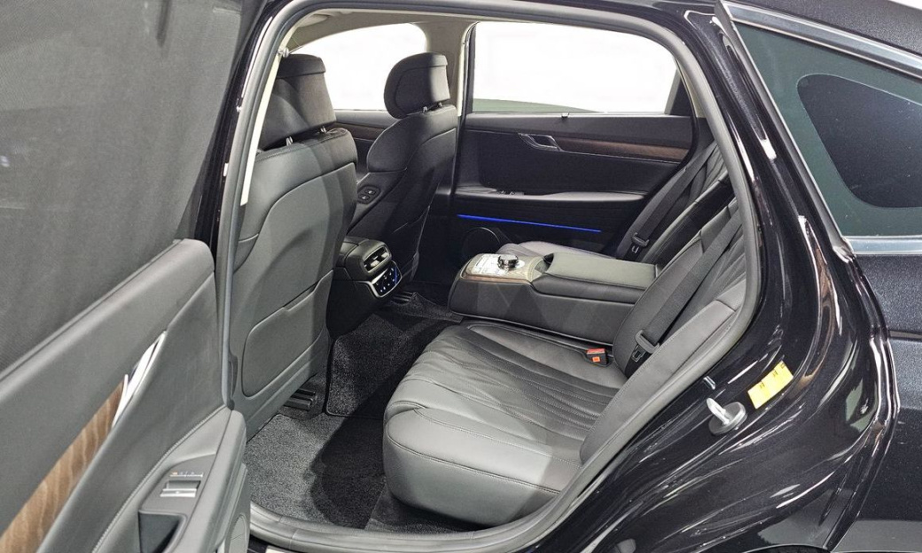 Genesis G80 Gasoline 2.5 Turbo AWD, 2025