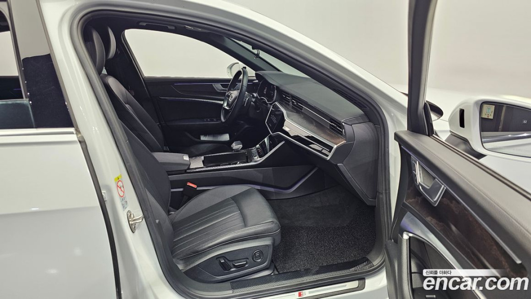 Audi A6 45 TFSI Premium, 2023