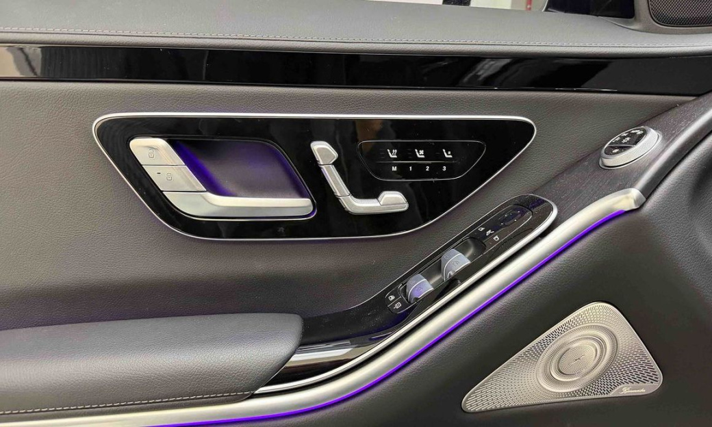 Mercedes-Benz S-Class S350 d 4MATIC, 2025