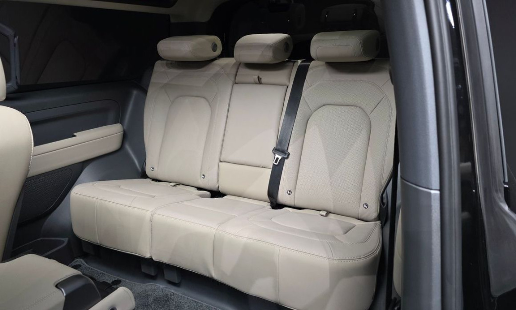 Land Rover Defender 90 D250 XS Edition, 2024