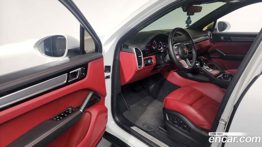 Porsche Cayenne 3.0 COUPE PLATINUM EDITION, 2023
