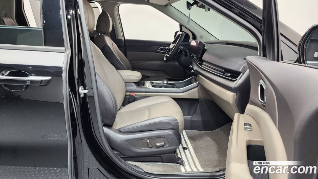 Kia Carnival 9-Seater Noblesse, 2025