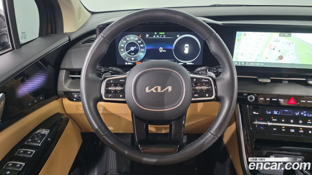 Kia Carnival 7-Seater Signature, 2023