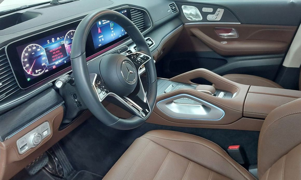 Mercedes-Benz GLE-Class GLE450 4MATIC, 2025
