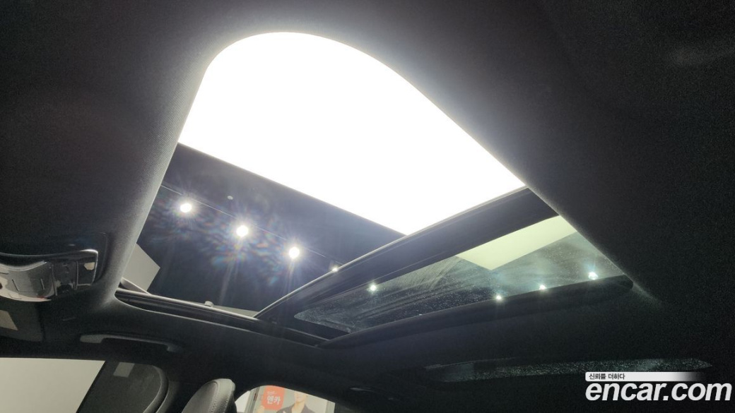 Mercedes-Benz E-Class E300 4MATIC AMG Line, 2024