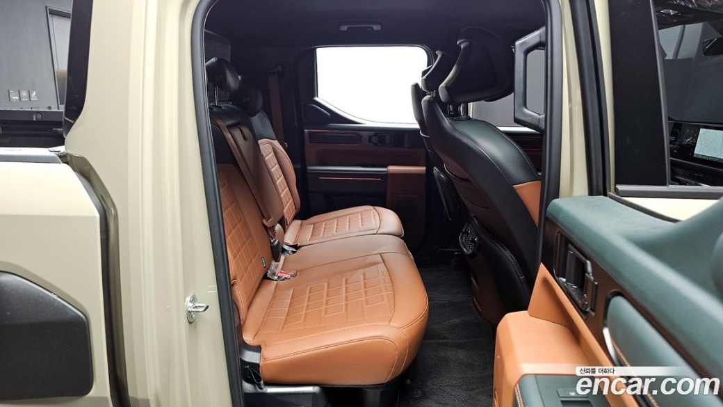 Kia Tasman 2.5T Gasoline 4WD, 2026