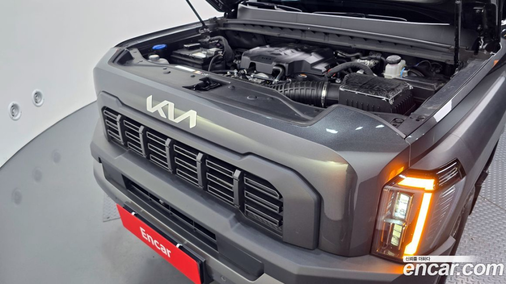 Kia Tasman 2.5T Gasoline 4WD, 2026