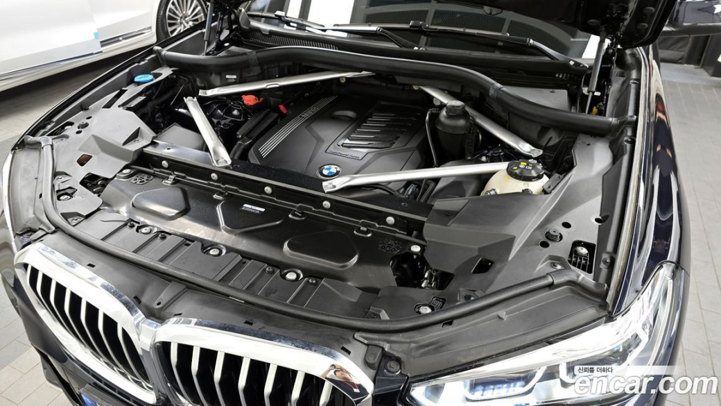 BMW X5 xDrive 40i M Sport, 2023