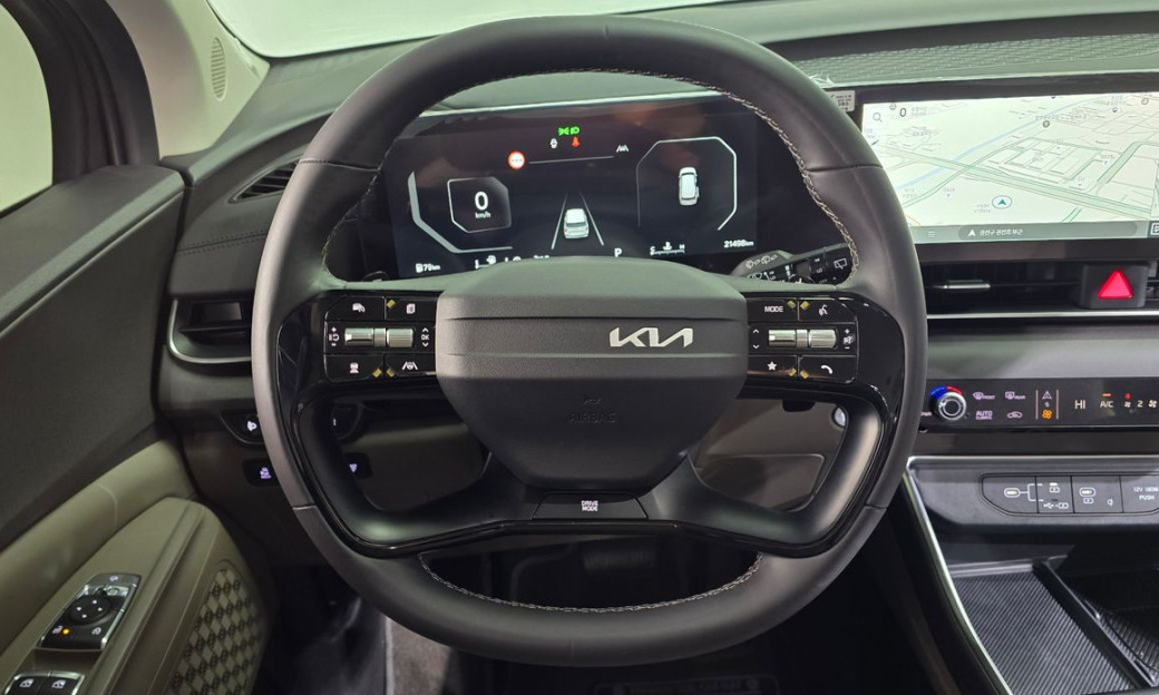 Kia Carnival 9-Seater Noblesse, 2025