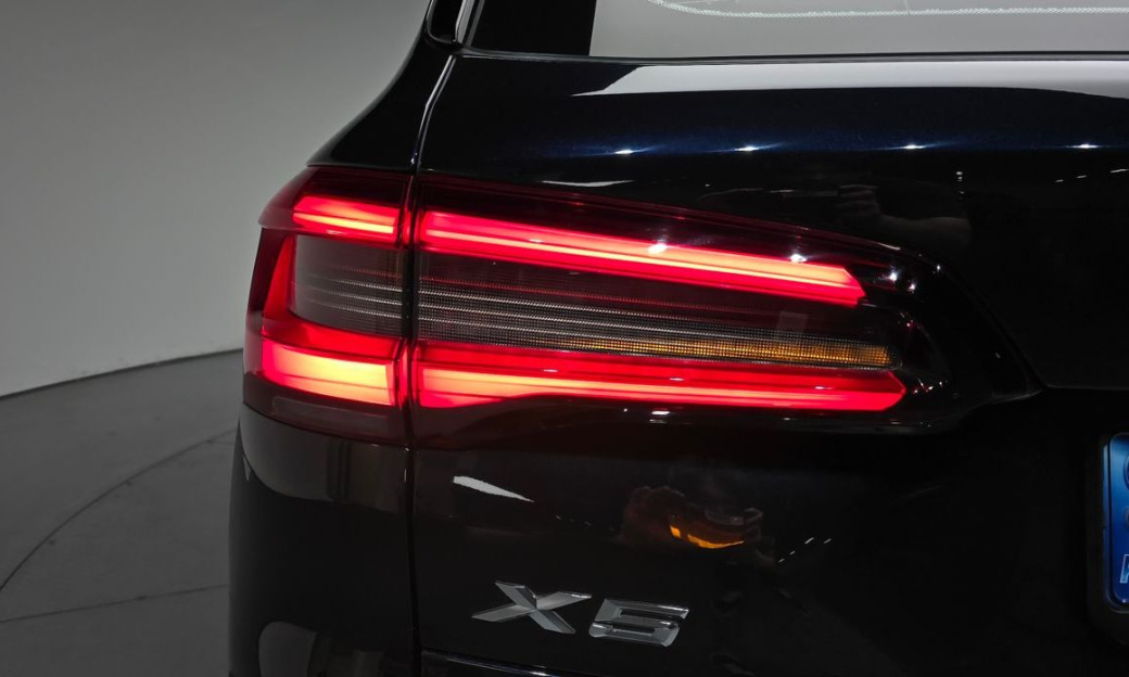 BMW X5 xDrive 40i M Sport, 2022