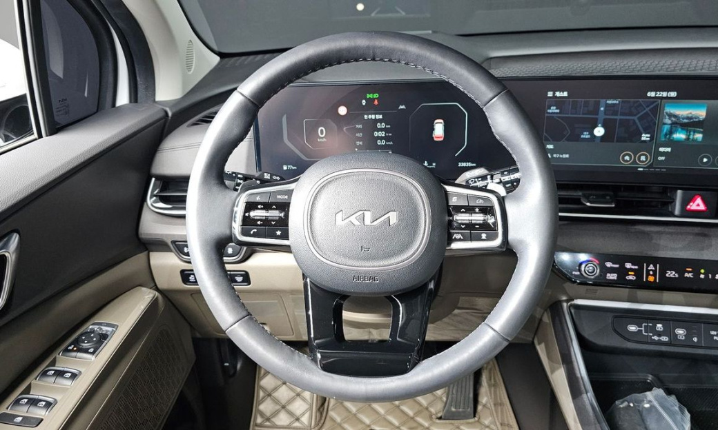 Kia Carnival 7-Seater Noblesse, 2024
