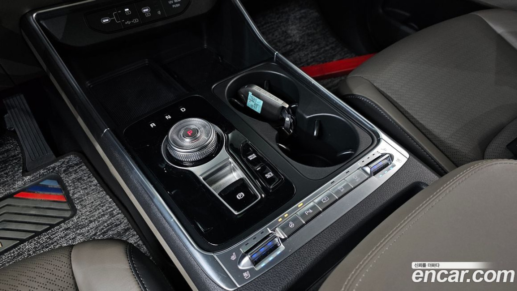 Kia Carnival 9-Seater Signature, 2025