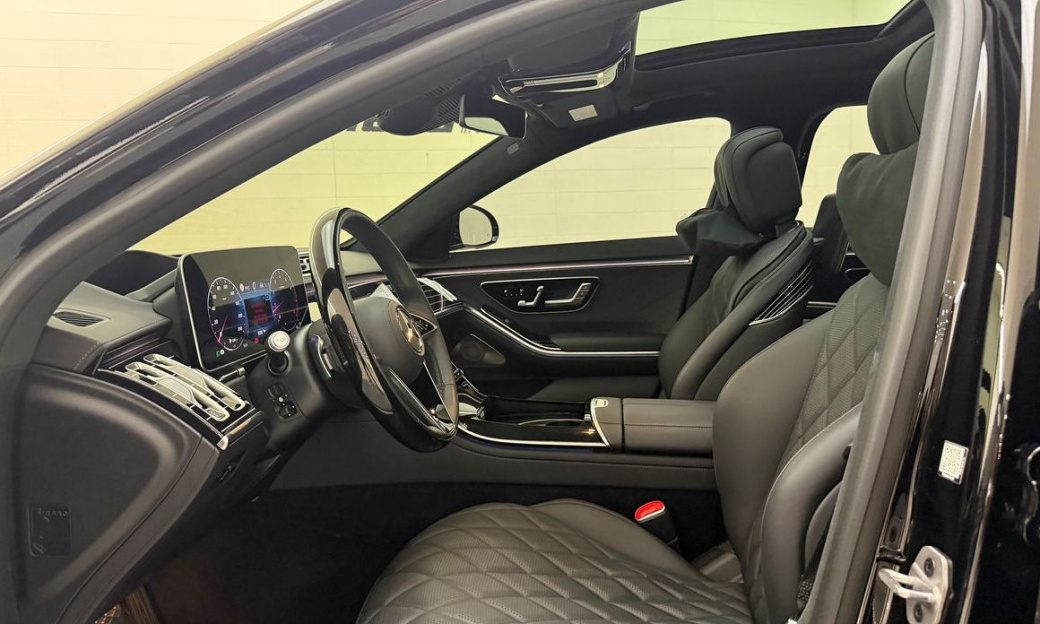 Mercedes-Benz S-Class S580L 4MATIC, 2025