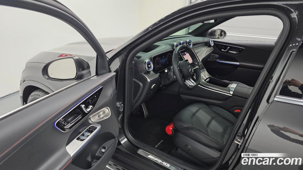 Mercedes-Benz GLC-Class AMG GLC43 4MATIC, 2025
