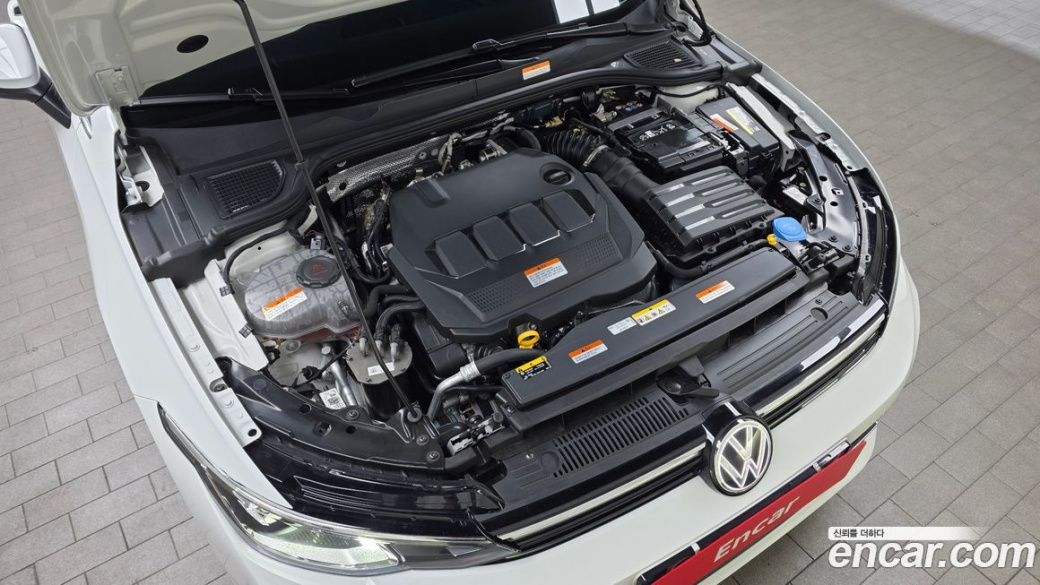 Volkswagen Golf 2.0 TDI Prestige, 2025
