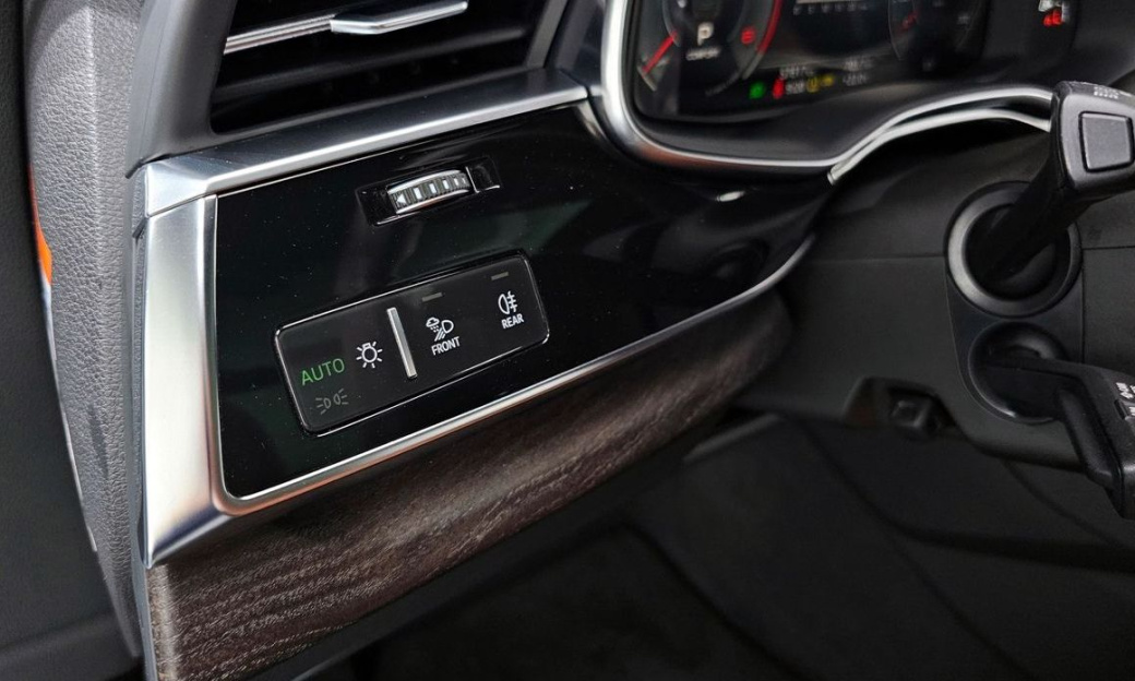 Audi Q7 45 TDI Quattro Premium, 2023