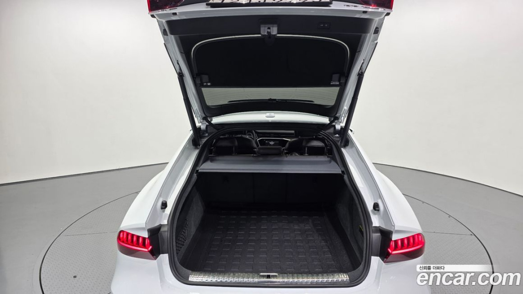Audi A7 55 TFSI Quattro Premium, 2021