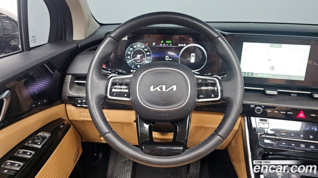 Kia Carnival 9-Seater Signature, 2023