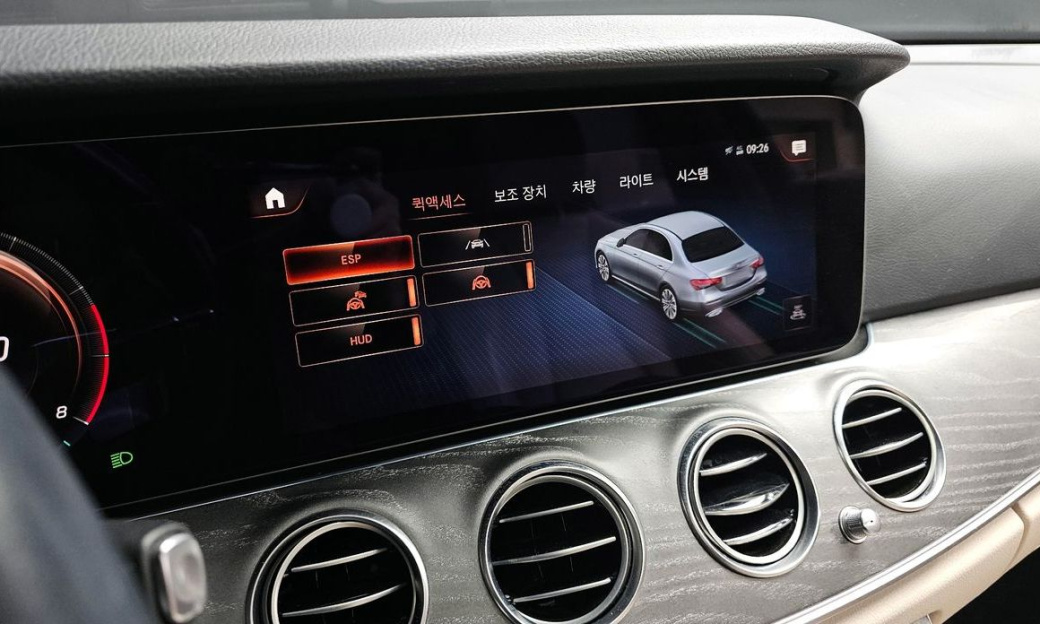 Mercedes-Benz E-Class E350 4MATIC Avantgarde, 2022