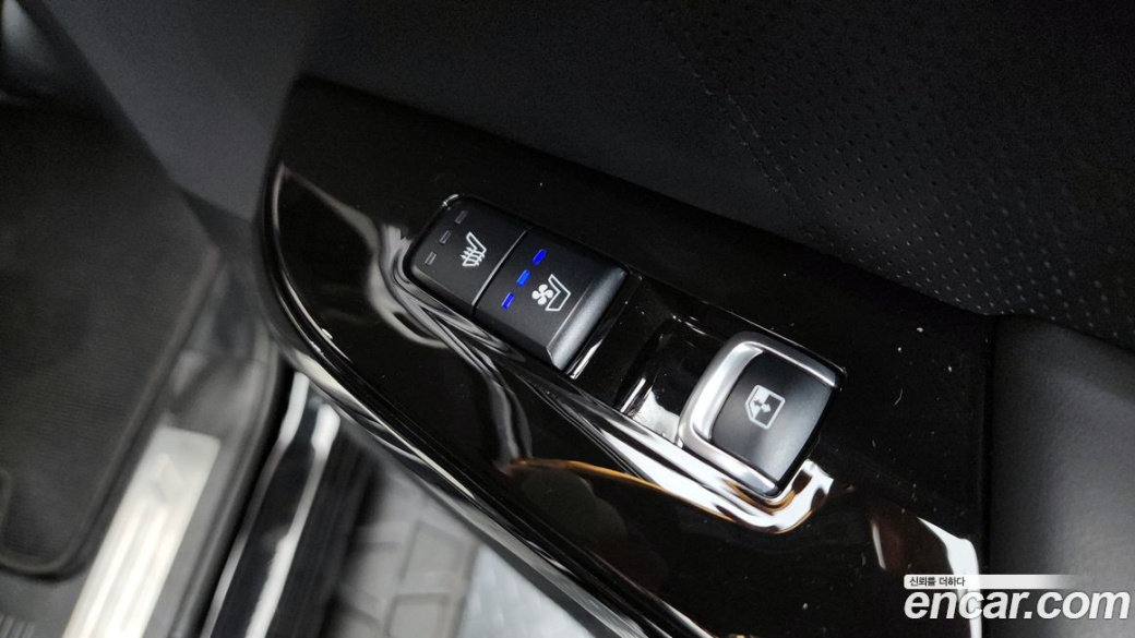 Kia Mohave Diesel 3.0 4WD 6-Seater, 2023