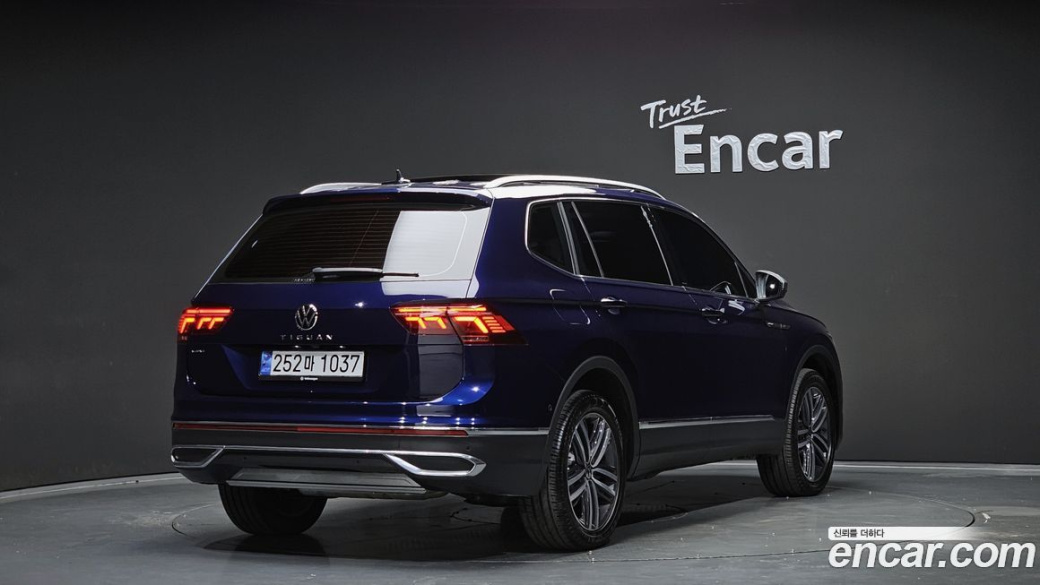 Volkswagen Tiguan 2.0 TSI Prestige, 2023