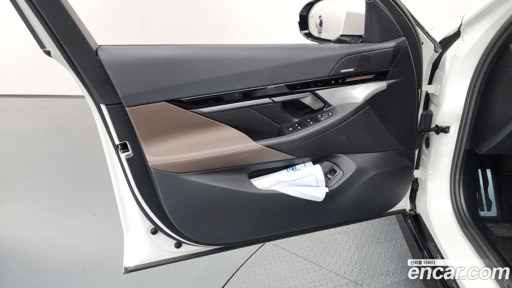 BMW 5-Series 520i M Sport, 2024