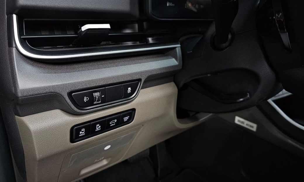 Kia Carnival 9-Seater Noblesse, 2025