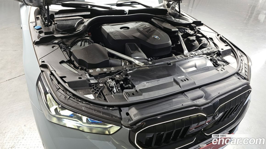 BMW 5-Series 530i xDrive M Sport, 2024