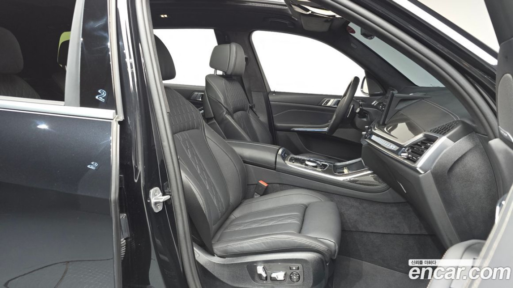 BMW X7 xDrive 40d M Sport 6STR, 2025