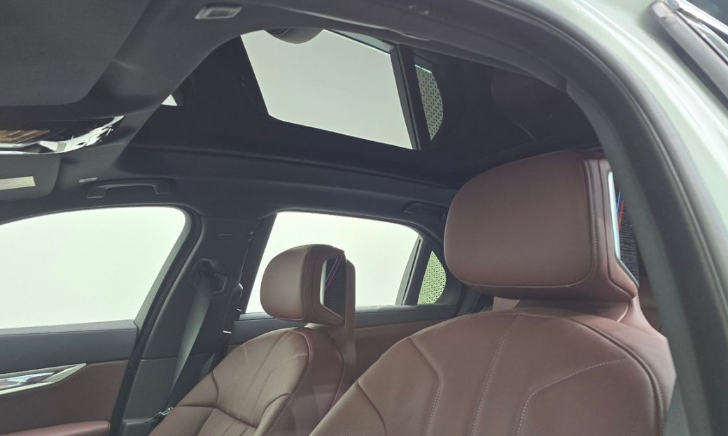 BMW 7-Series 740d xDrive M Sport, 2025