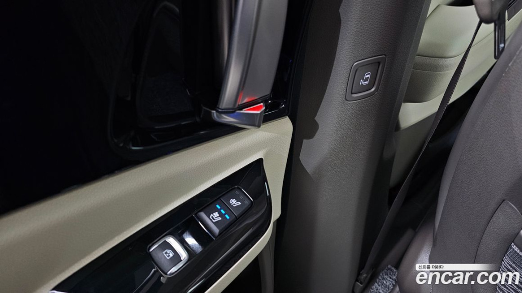 Kia Carnival 9-Seater Signature, 2023
