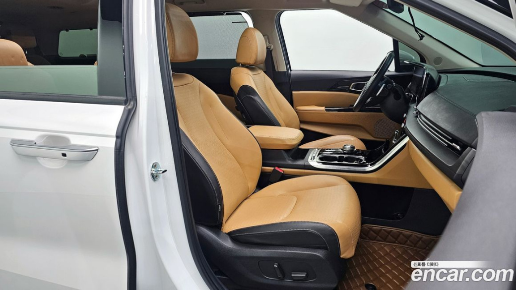 Kia Carnival 9-Seater Noblesse, 2022