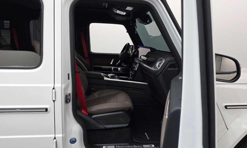 Mercedes-Benz G-Class G400d, 2023