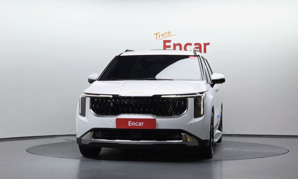 Kia Carnival 9-Seater Signature, 2024