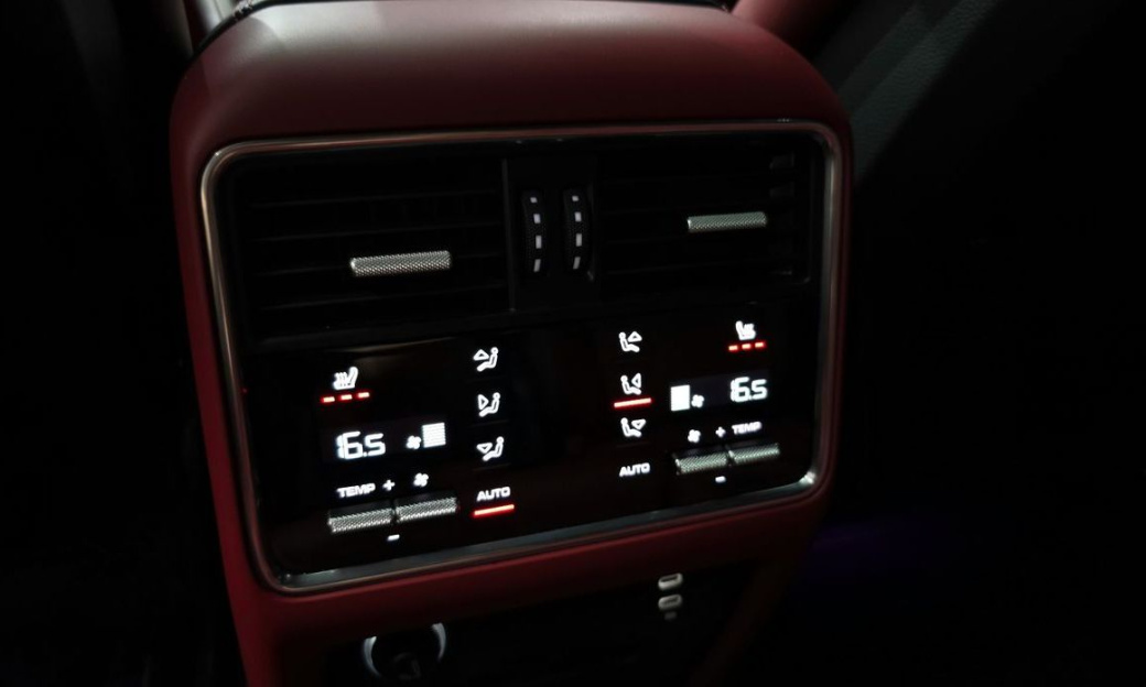 Porsche Cayenne 3.0 COUPE PLATINUM EDITION, 2023