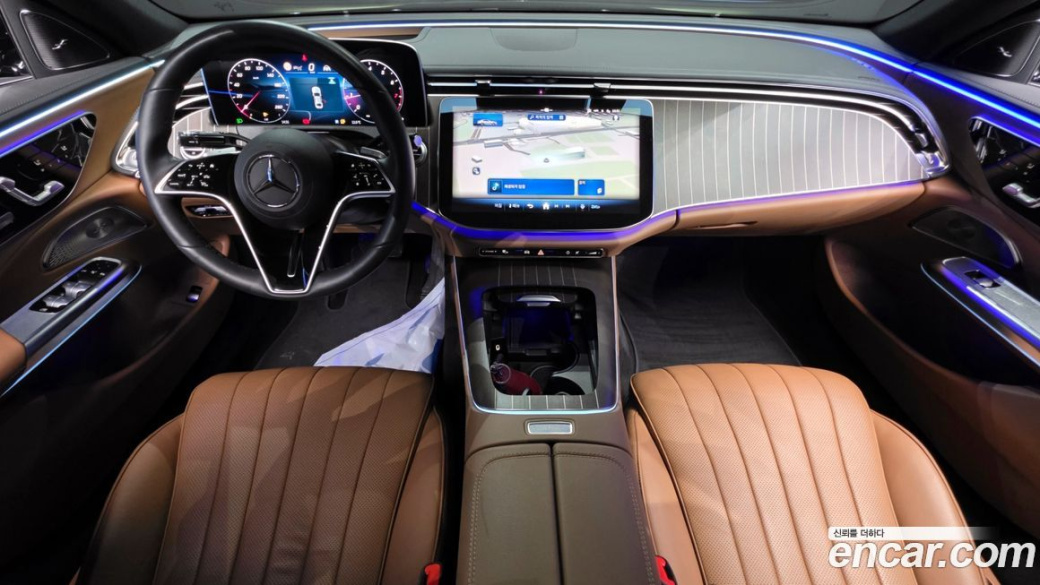 Mercedes-Benz E-Class E300 4MATIC Exclusive, 2024