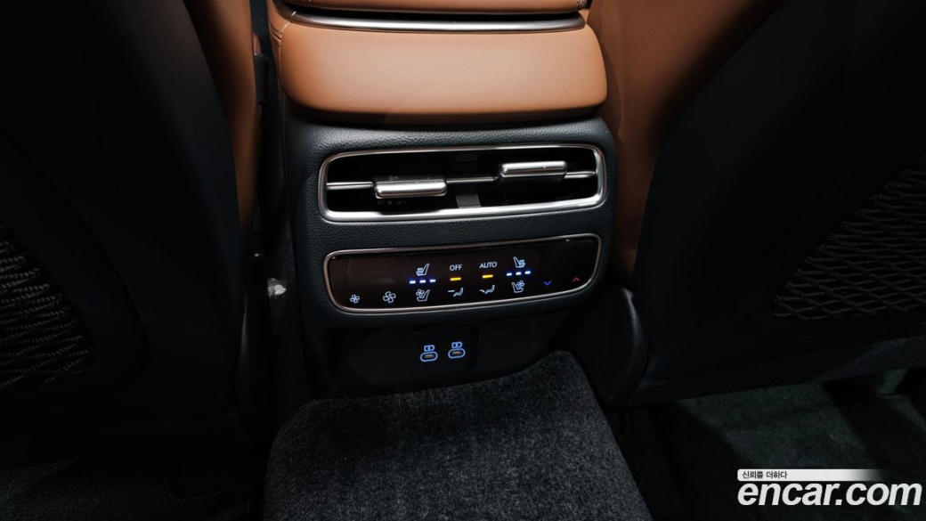 Genesis GV70 2.5T Gasoline AWD, 2025