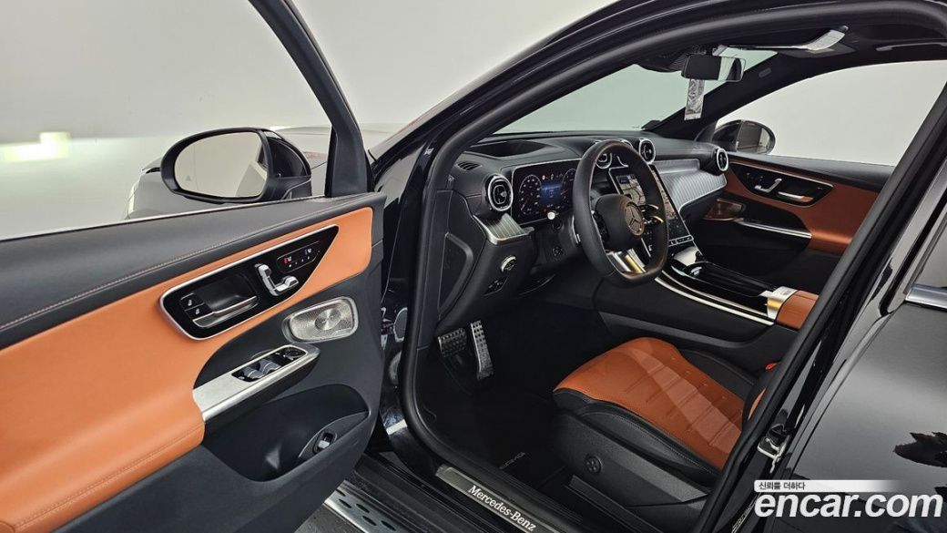 Mercedes-Benz GLC-Class GLC300 4MATIC AMG Line, 2024