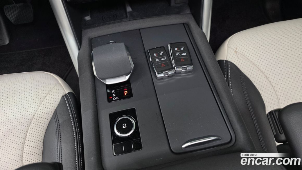 Land Rover Discovery 2.0 P300 S, 2025